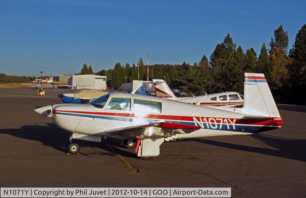 N1071Y, 1981 Mooney M20J 201 C/N 24-1124, Parked at Nevada County Airport (Grass Valley).