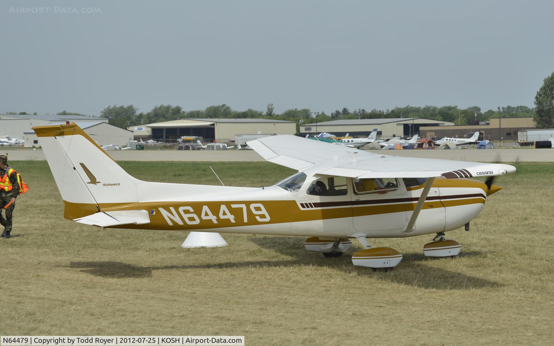 N64479, 1975 Cessna 172M C/N 17265259, Airventure 2012