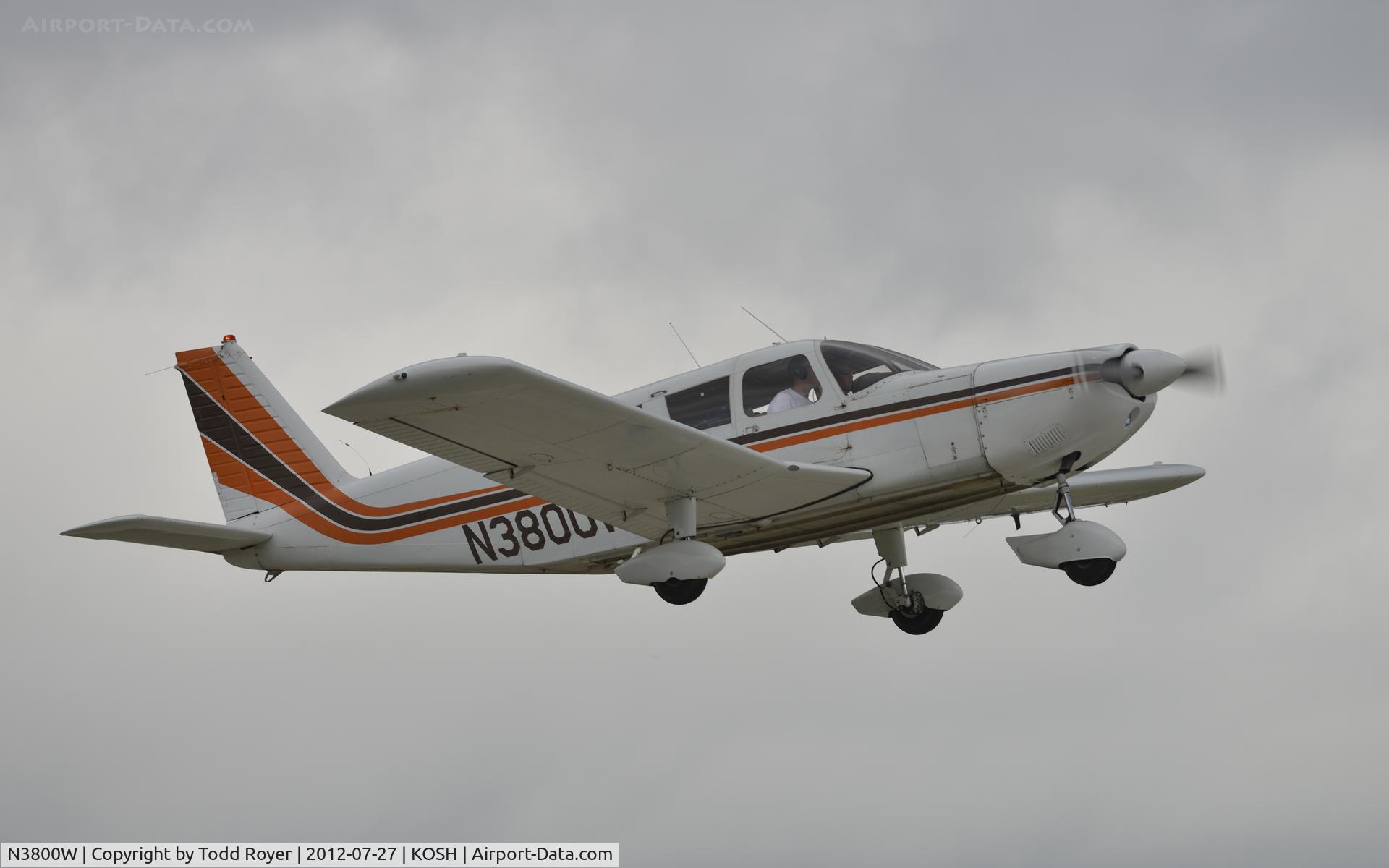 N3800W, 1966 Piper PA-32-300 Cherokee Six C/N 32-40128, Airventure 2012