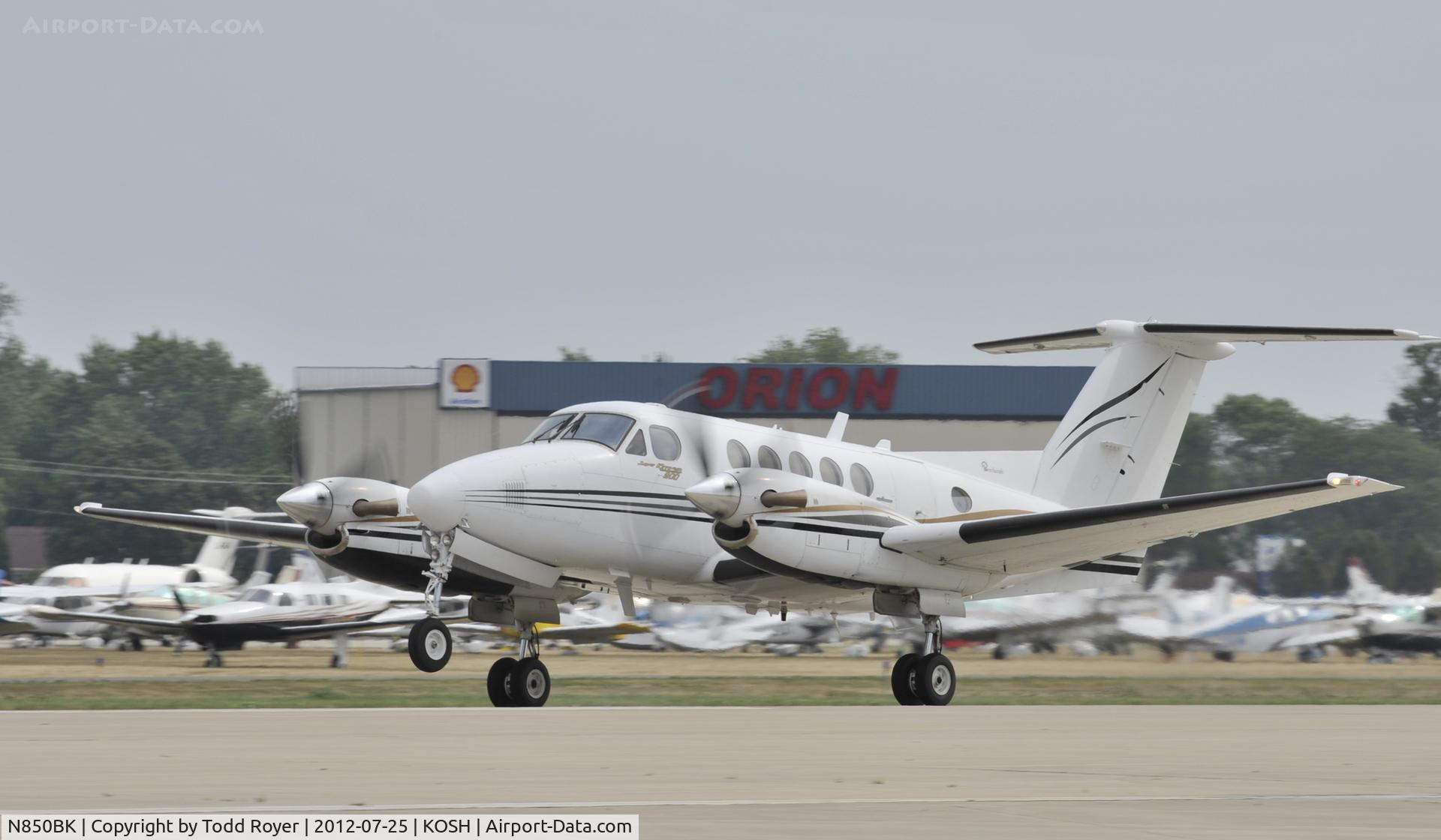 N850BK, 1981 Beech 200 C/N BB-896, Airventure 2012