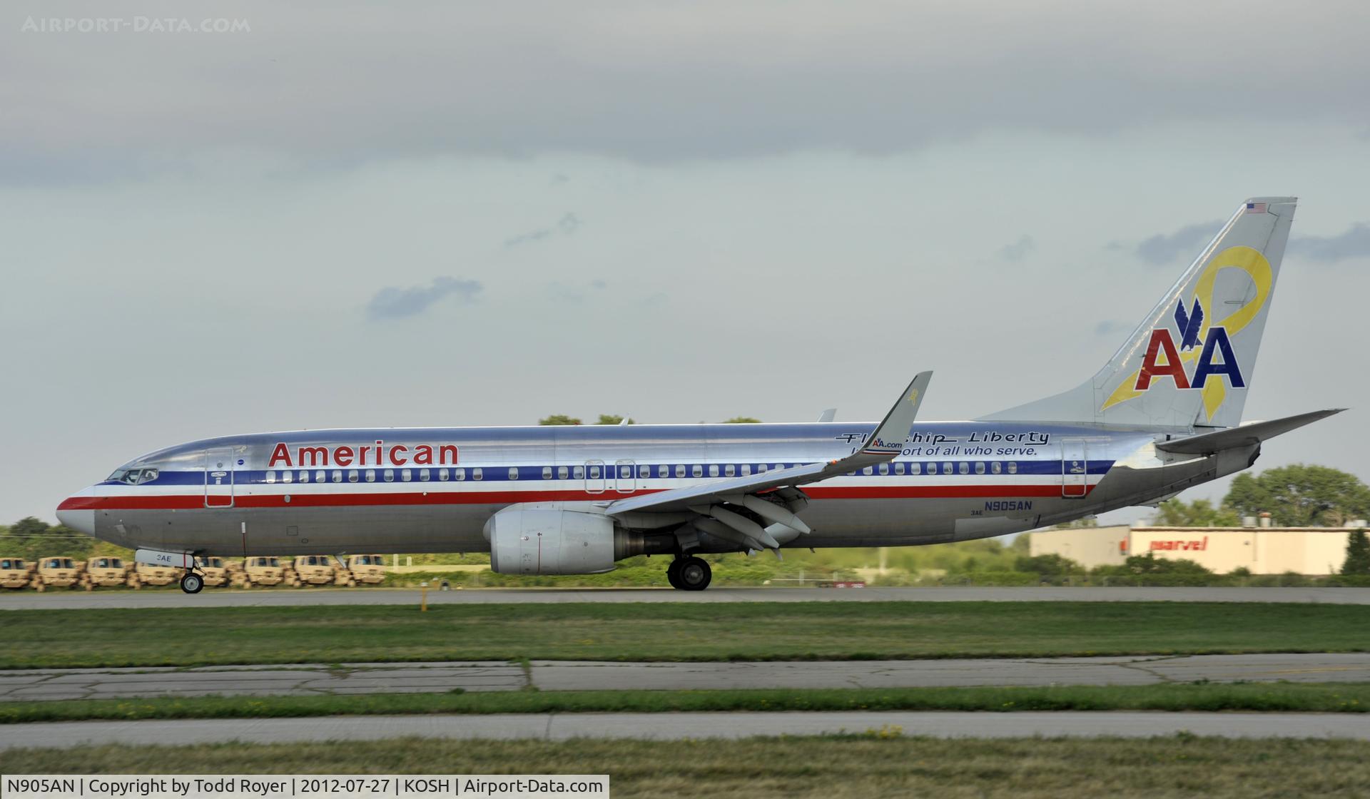 N905AN, 1999 Boeing 737-823 C/N 29507, Airventure 2012