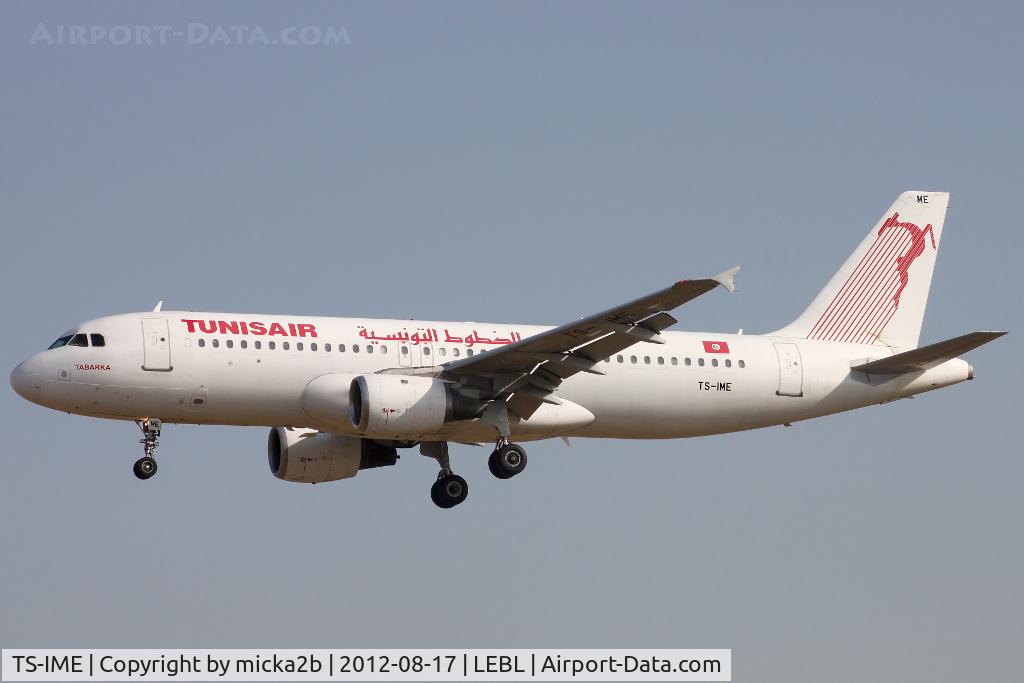 TS-IME, 1990 Airbus A320-211 C/N 123, Landing
