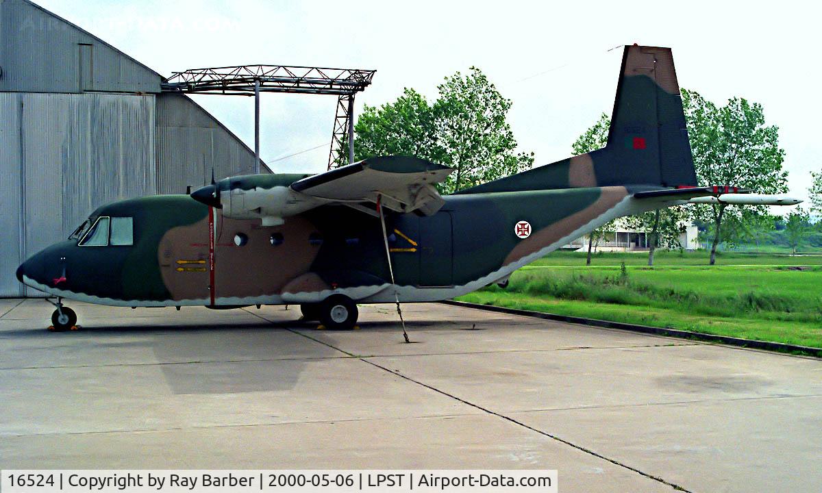 16524, 1976 CASA C-212-200 Aviocar C/N 62, CASA 212-100 Aviocar [62] Sintra Air Force Base No1-Lisbon~CS 06/05/2000