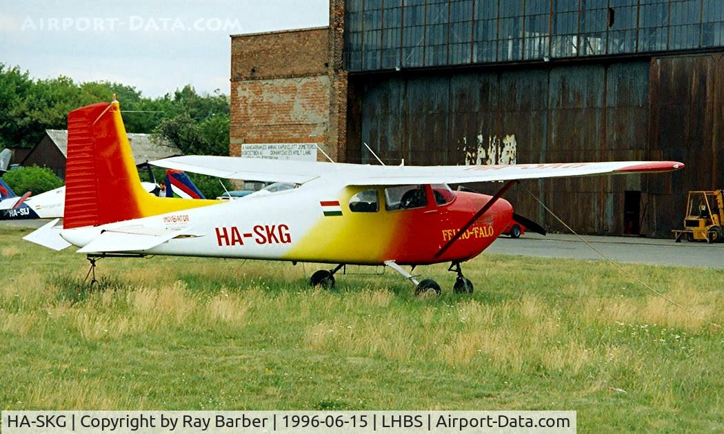 HA-SKG, 1957 Cessna 182A Skylane C/N 34371, Cessna 182A Skylane [34371] Buadors~HA 15/06/1996