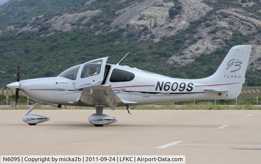 N609S, 2007 Cirrus SR22 C/N 2815, Ready to departure