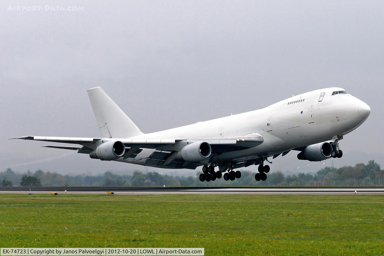 EK-74723, 1987 Boeing 747-281B C/N 23813, Veteran Avia Boeing B747-281(SC) landing in LOWL/LNZ