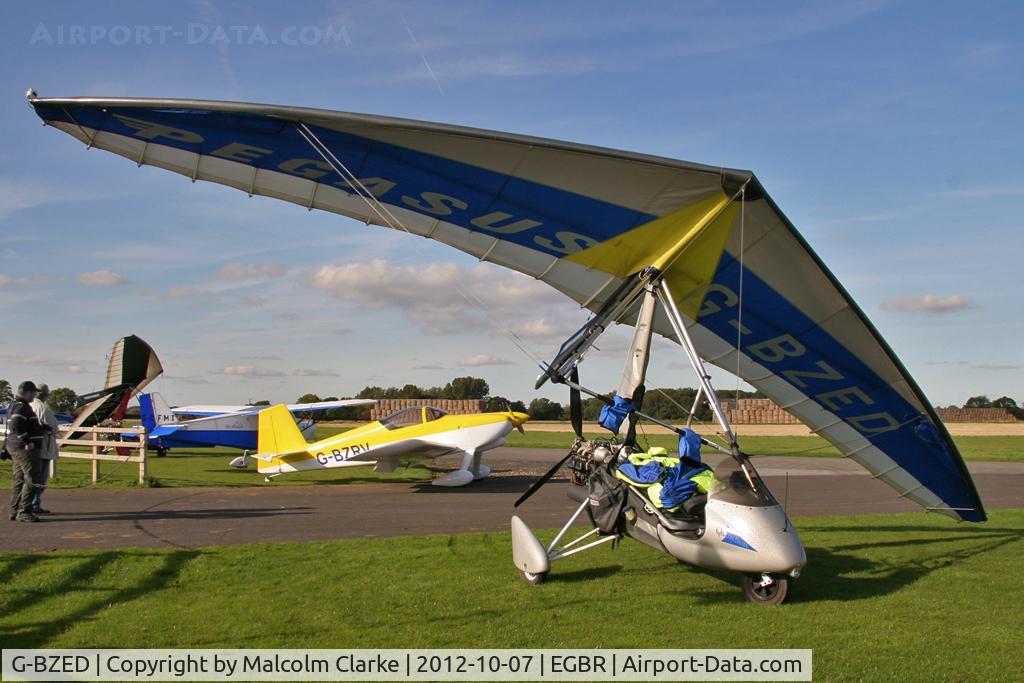 G-BZED, 2000 Pegasus Quantum 15-912 C/N 7600, Pegasus Quantum 15-912. Hibernation Fly-In, The Real Aeroplane Company, Breighton Airfield, October 2012.
