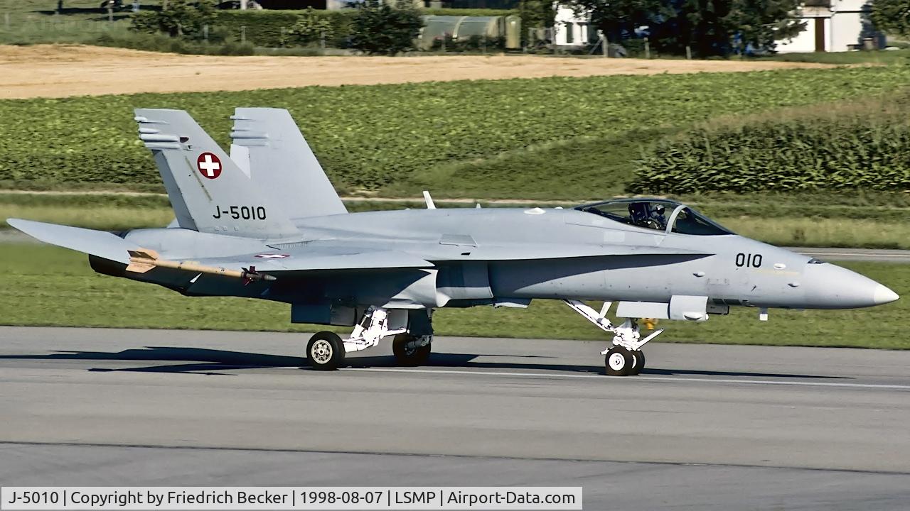 J-5010, McDonnell Douglas F/A-18C Hornet C/N 1345, departure from Payerne AB