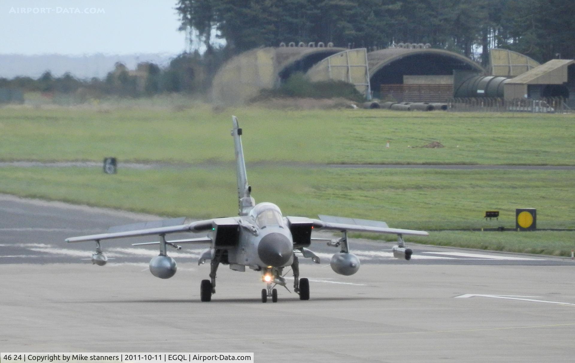 46 24, 1989 Panavia Tornado ECR C/N 818/GS257/4324, jbg32 Tornado loaded with  2x 330gal tanks,1x BOZ-101 chaff/flare pod,1xCerebrus III ECM pod
2x AIM-9L Sidewinder (AR),1x AGM-88 HARM