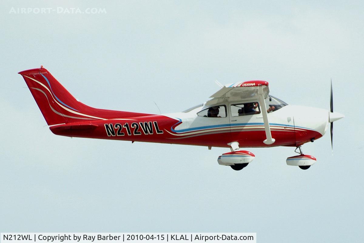 N212WL, 1976 Cessna 182P Skylane C/N 18265082, Cessna 182P Skylane [182-65082] Lakeland~N 15/04/2010