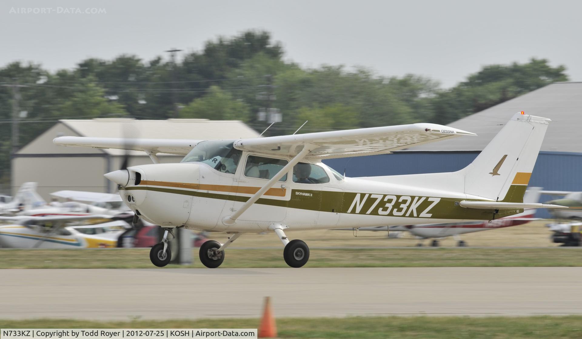 N733KZ, 1976 Cessna 172N C/N 17268363, Airventure 2012