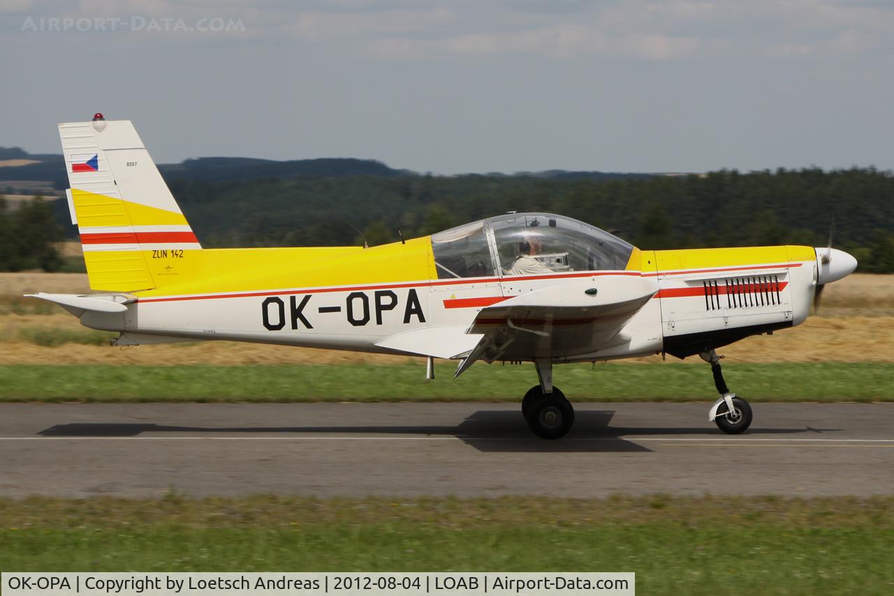 OK-OPA, Zlin Z-142 C/N 0357, just landing