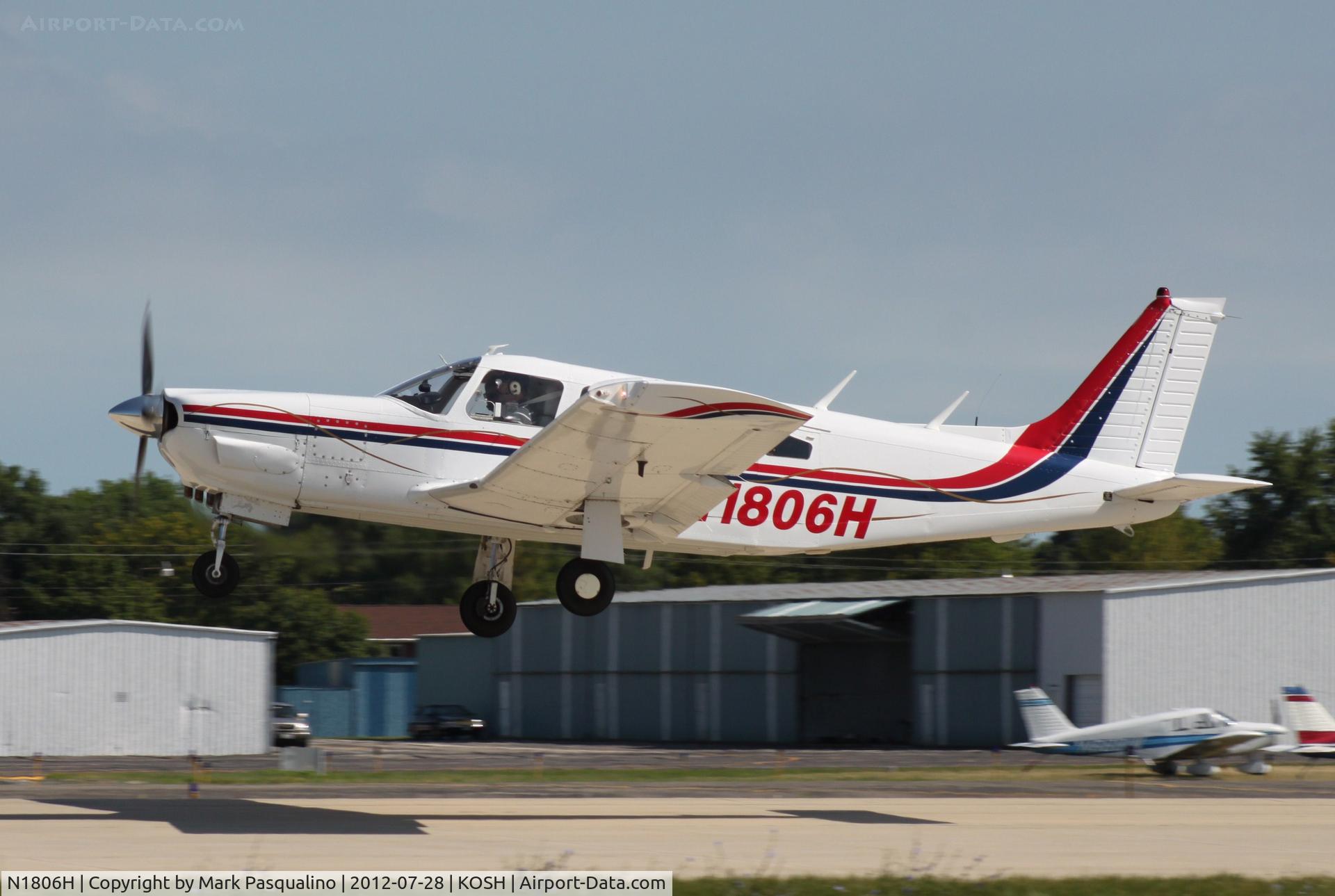 N1806H, 1977 Piper PA-32R-300 Cherokee Lance C/N 32R-7780192, Piper PA-32R-300