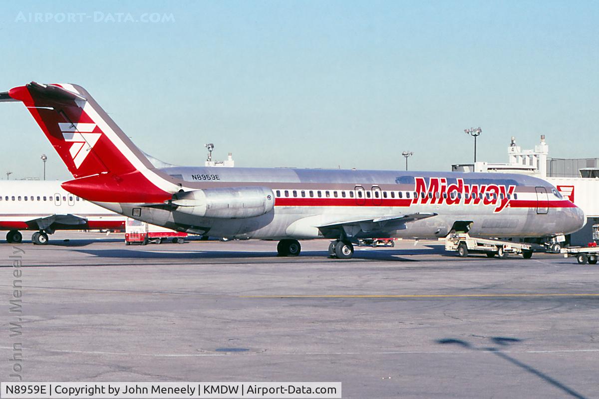N8959E, 1968 Douglas DC-9-31 C/N 47157, Nov. 1991 - Midway Airlines DC-9.