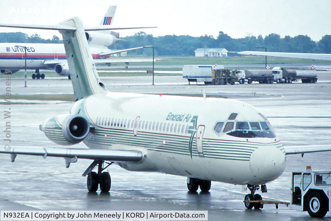 N932EA, 1965 Douglas DC-9-14 C/N 45699, July 1991 - Emerald Air DC-9 at ORD