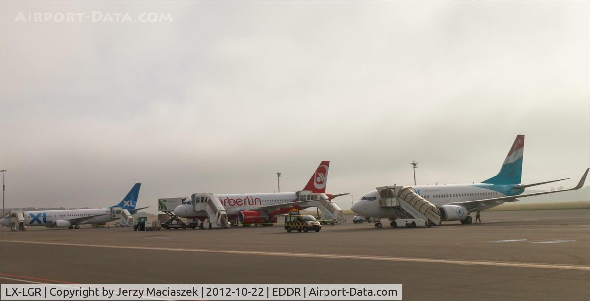 LX-LGR, 2004 Boeing 737-7C9 C/N 33803, Boeing 737-7C9