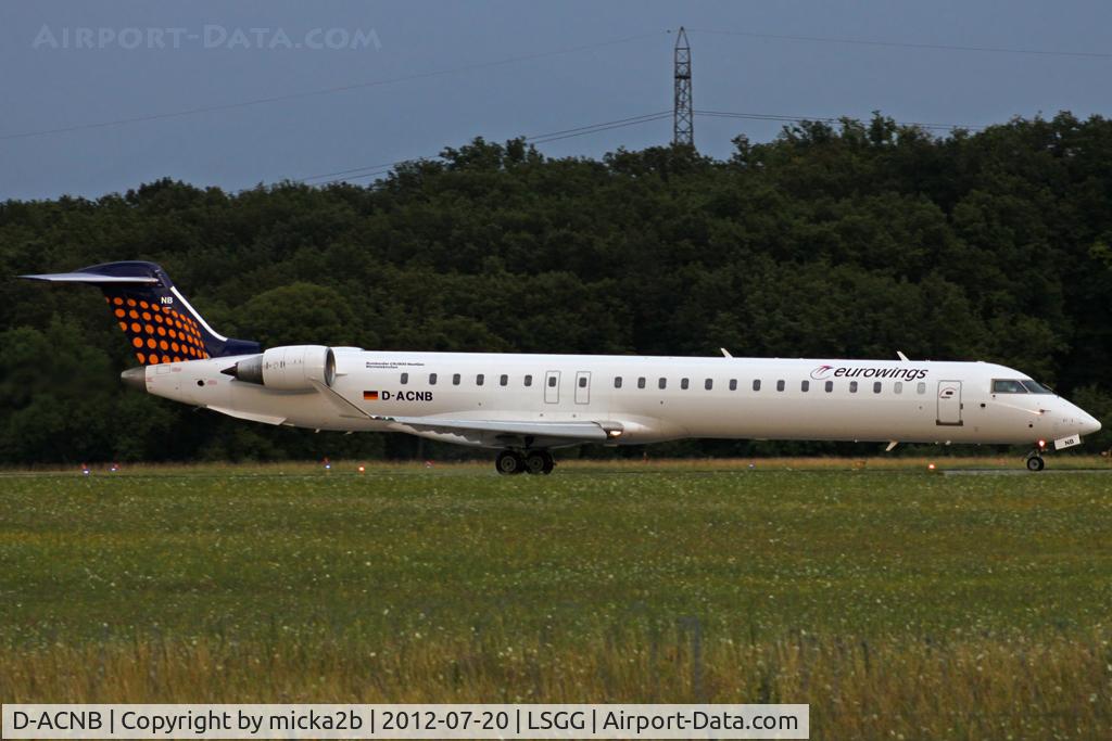 D-ACNB, 2009 Bombardier CRJ-900ER (CL-600-2D24) C/N 15230, Take off