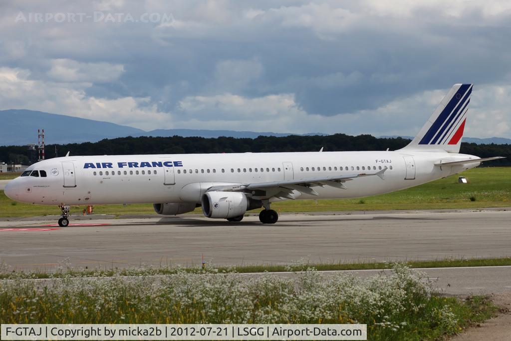 F-GTAJ, 2001 Airbus A321-211 C/N 1476, Taxiing