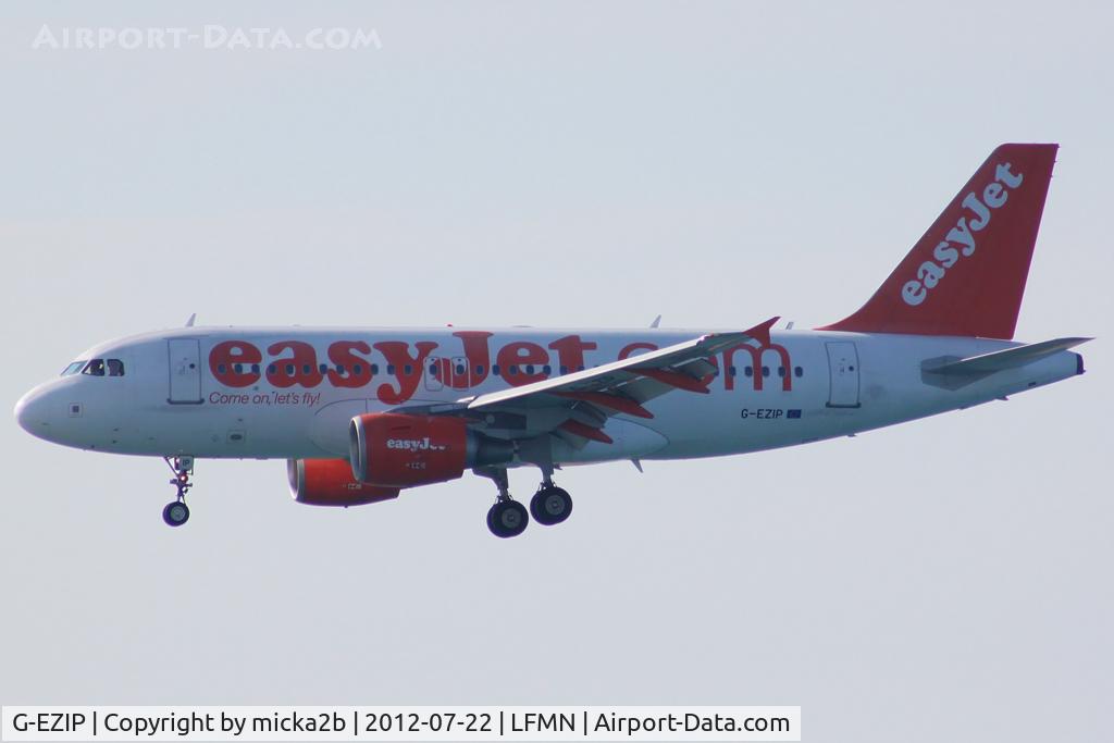 G-EZIP, 2005 Airbus A319-111 C/N 2514, Landing