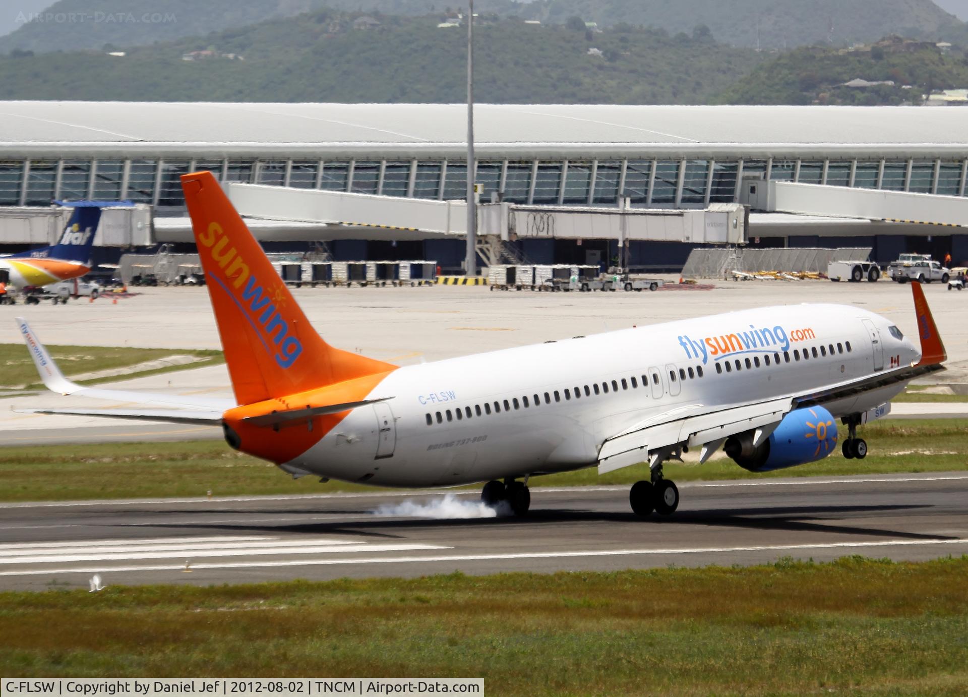 C-FLSW, 2008 Boeing 737-8HX C/N 36552, C-FLSW