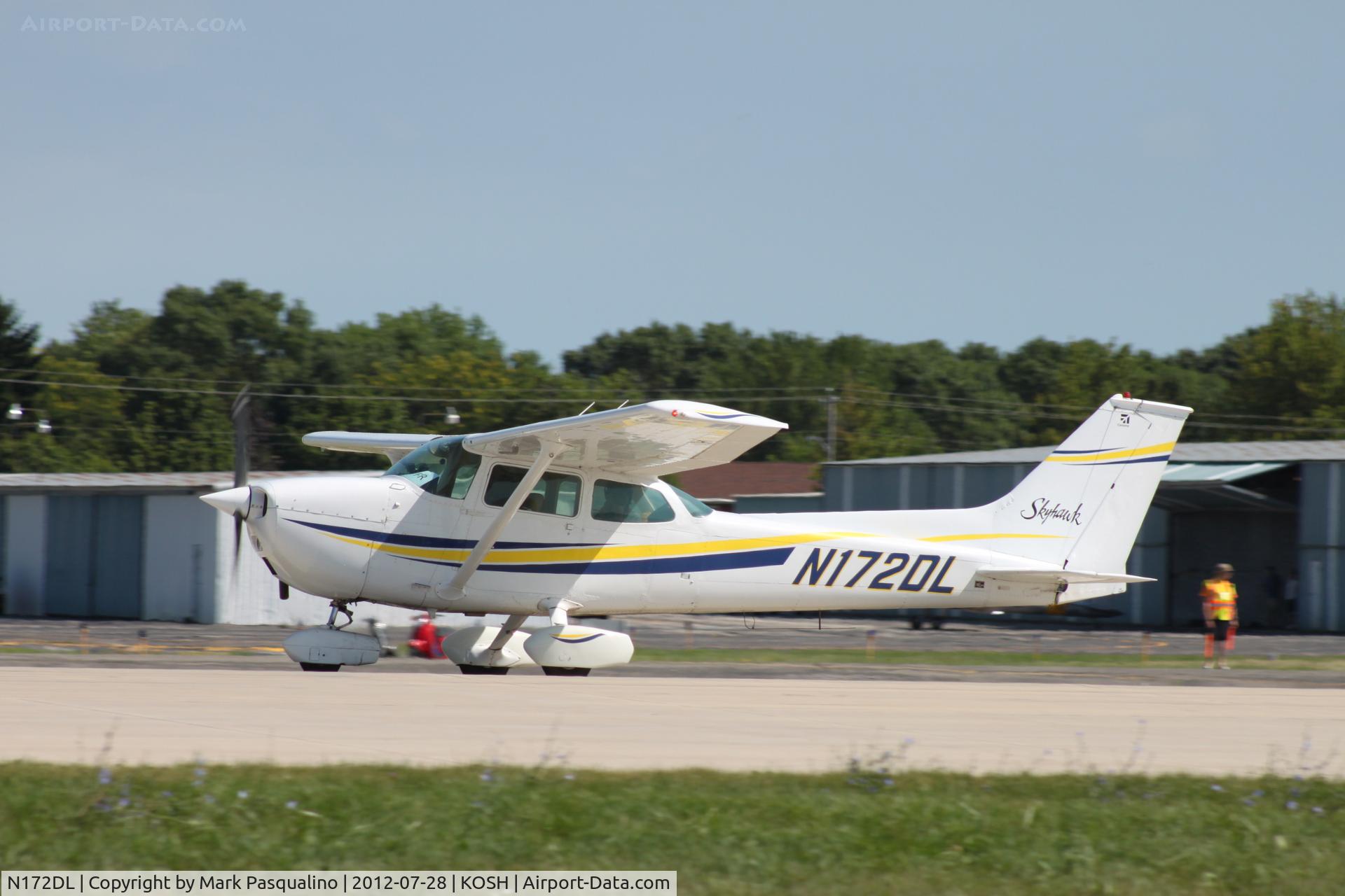 N172DL, 1975 Cessna 172M C/N 17266166, Cessna 172M