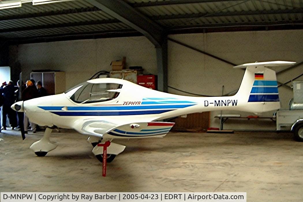 D-MNPW, ATEC Zephyr 2000 C/N ZP 480900, ATEC Zephyr 2000 [ZP 480900] Trier~D 23/04/2005