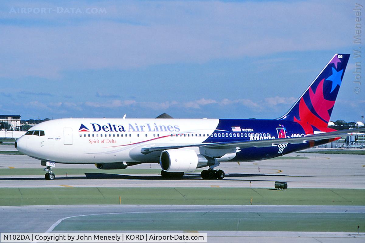 N102DA, 1982 Boeing 767-232 C/N 22214, Feb. 1995 - special colors for the 1996 Olympics.