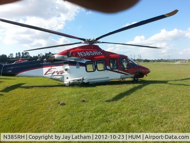 N385RH, AgustaWestland AW-139 C/N 41013, Aircraft sitting between landing pads after hard landing