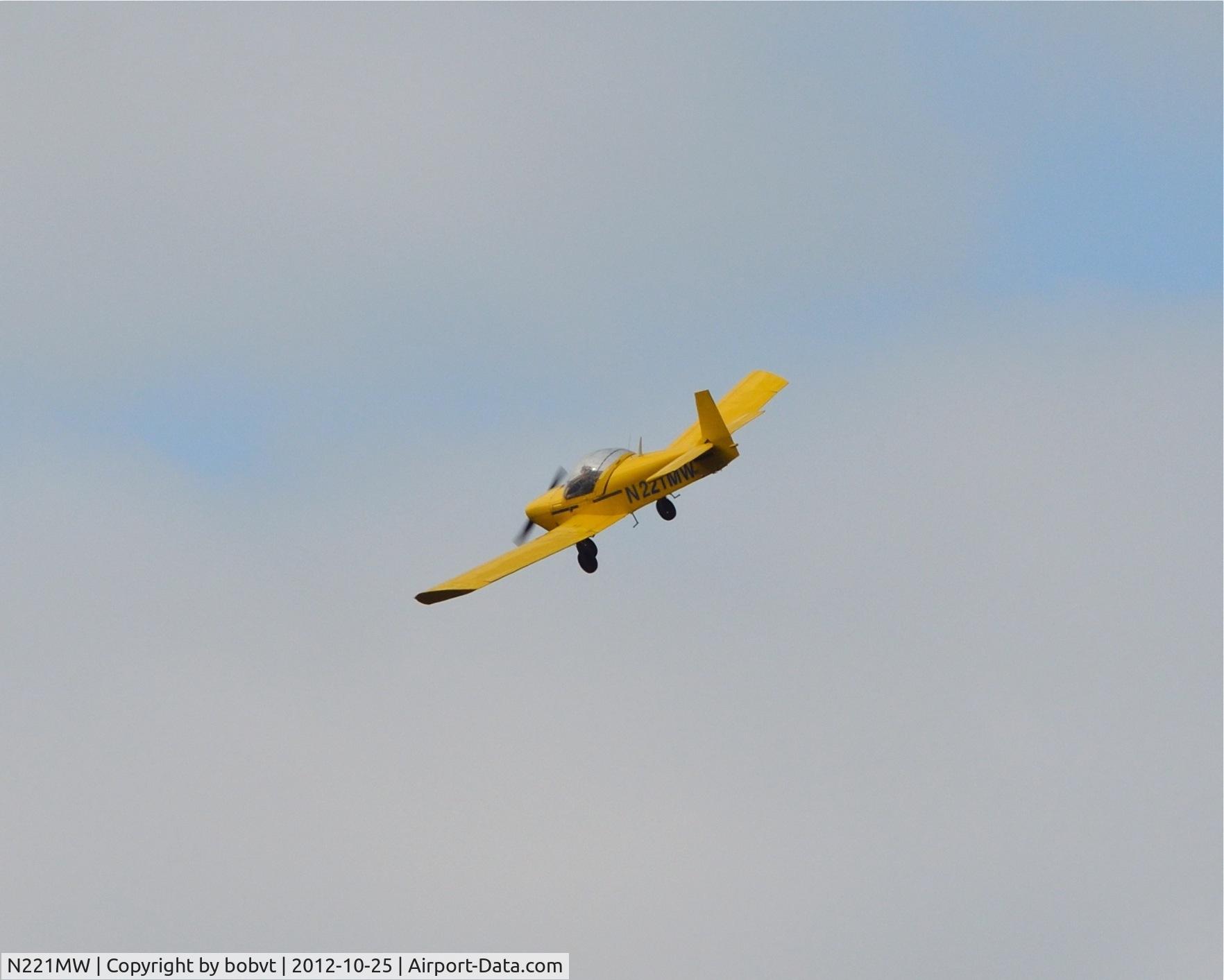 N221MW, 2003 Zenair CH-601 Zodiac C/N 6-3491, Flew over the Swanton / St. Albans border on Thursday afternoon, October 25, 2012.
