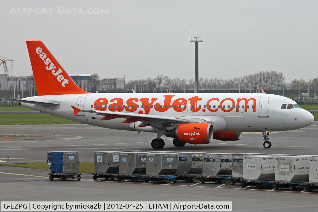 G-EZPG, 2005 Airbus A319-111 C/N 2385, Taxiing