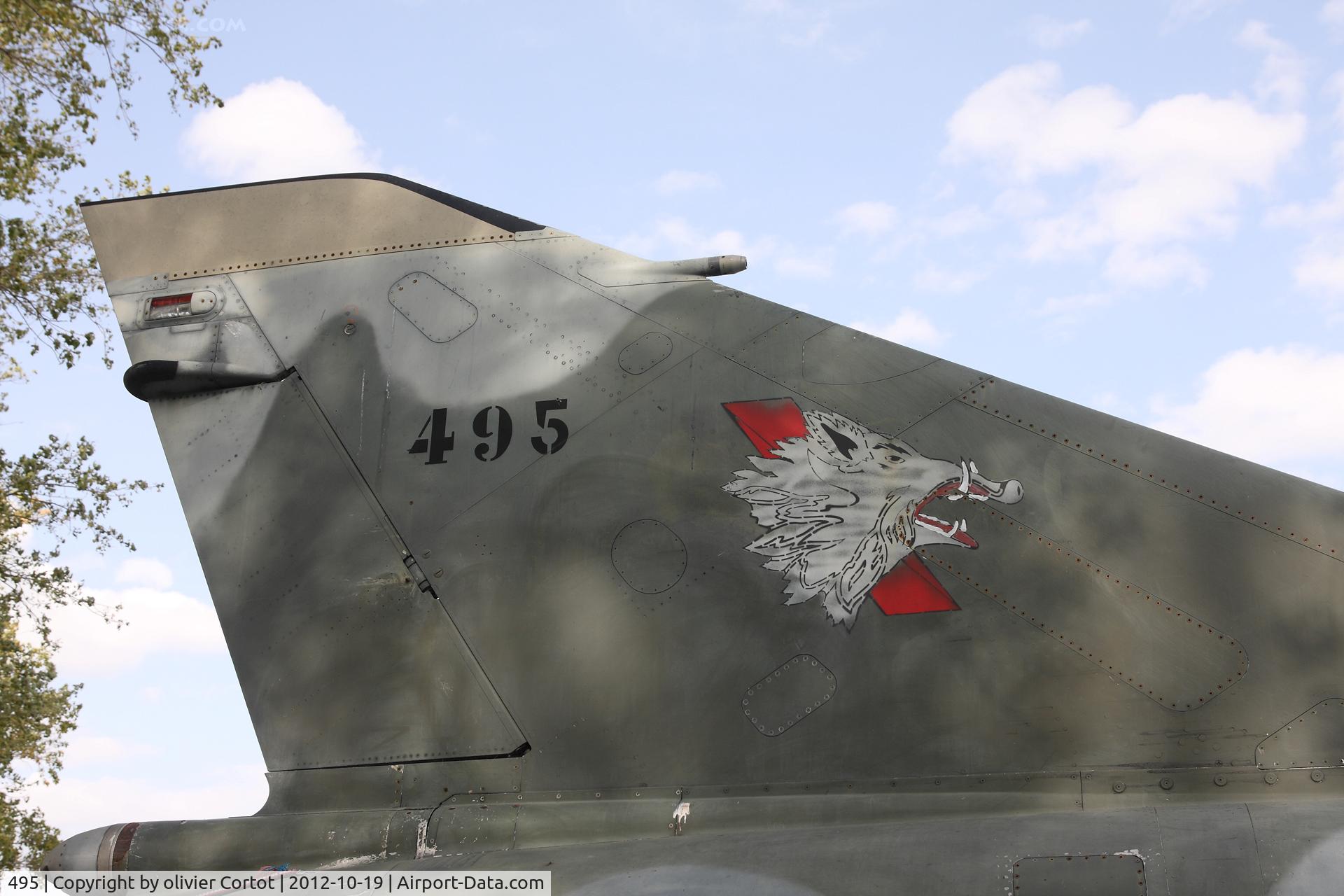 495, Dassault Mirage IIIE C/N 495, EC 3/3 Ardennes insigna, Musée aéronautique d'Orange, France