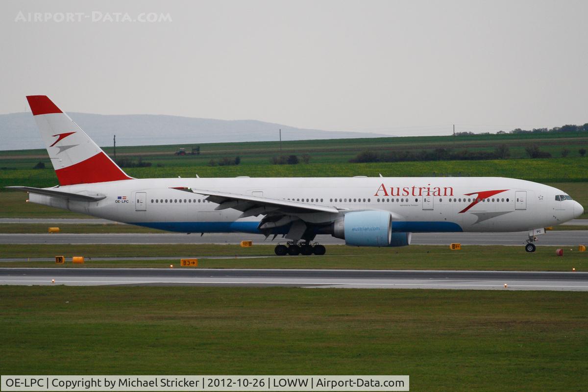 OE-LPC, 2002 Boeing 777-2Z9/ER C/N 29313, Boeing 777-200