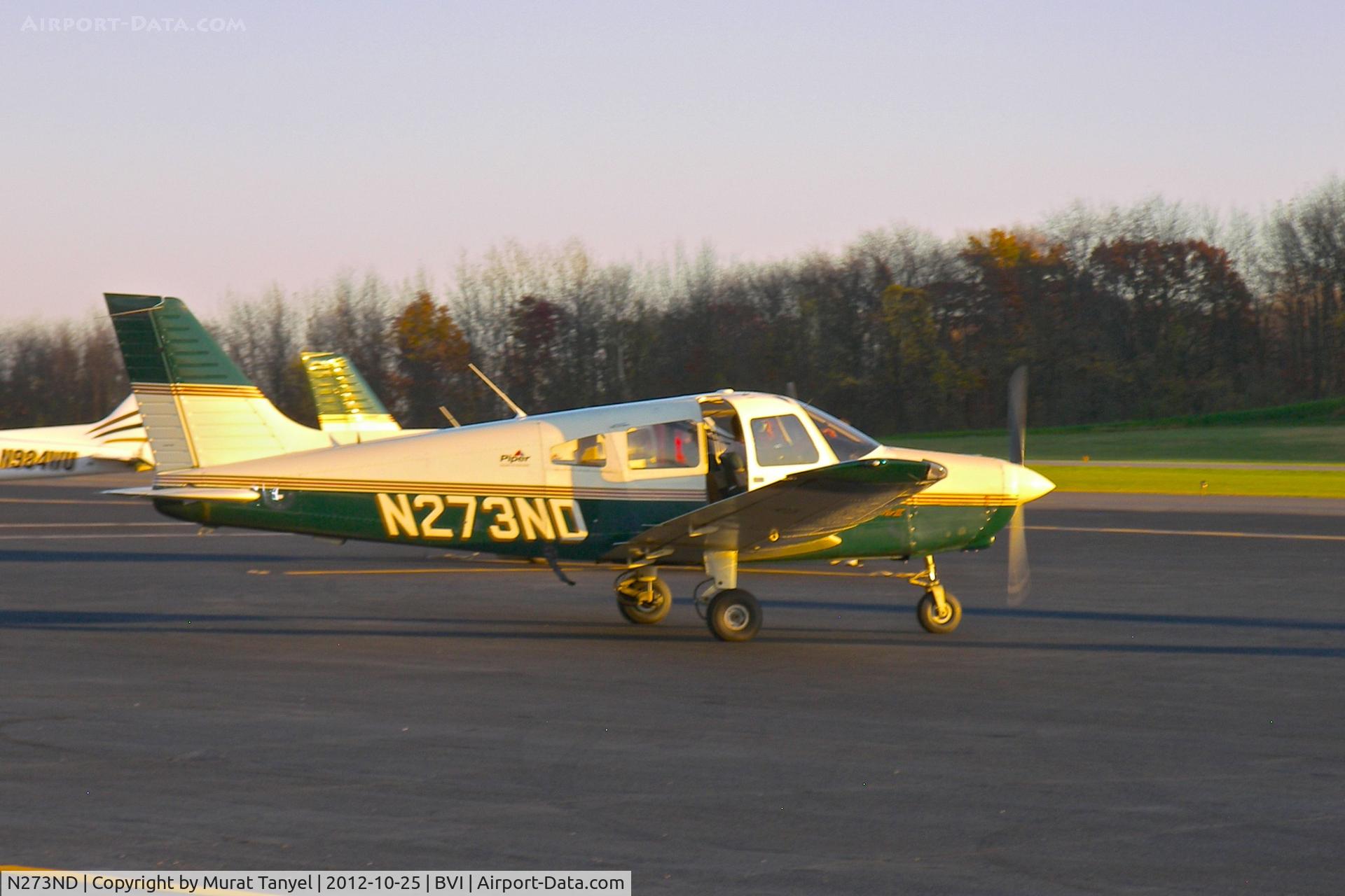 N273ND, 2000 Piper PA-28-161 C/N 28-42073, The door is still open....