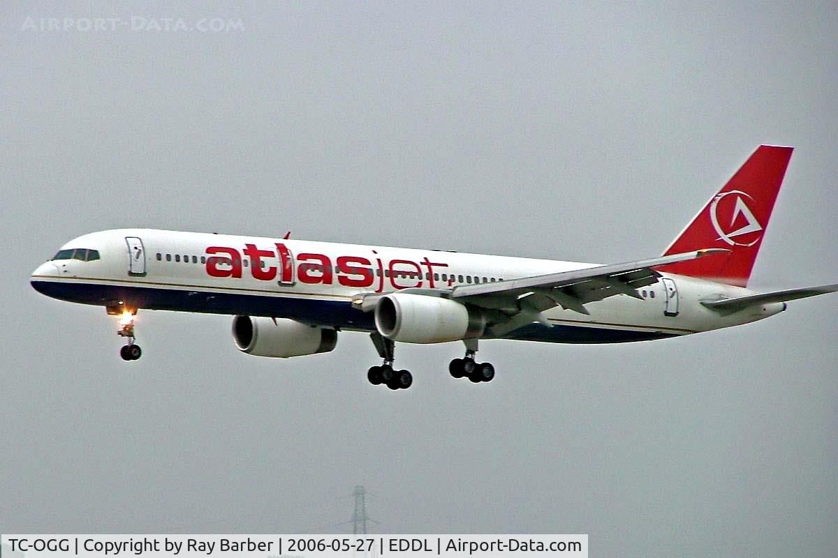 TC-OGG, 1988 Boeing 757-2G5 C/N 23983, Boeing 757-2G5 [23983] (Atlas Jet International)  Dusseldorf~D  27/05/2006