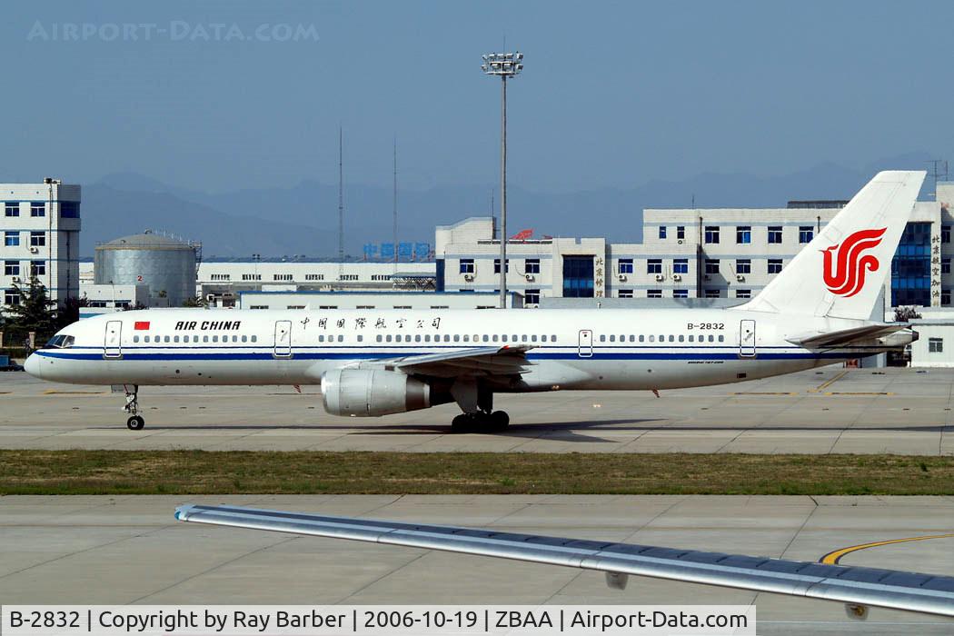 B-2832, Boeing 757-2Z0 C/N 25887, Boeing 757-2Z0 [25887] (Air China) Bejing~B 19/10/2006