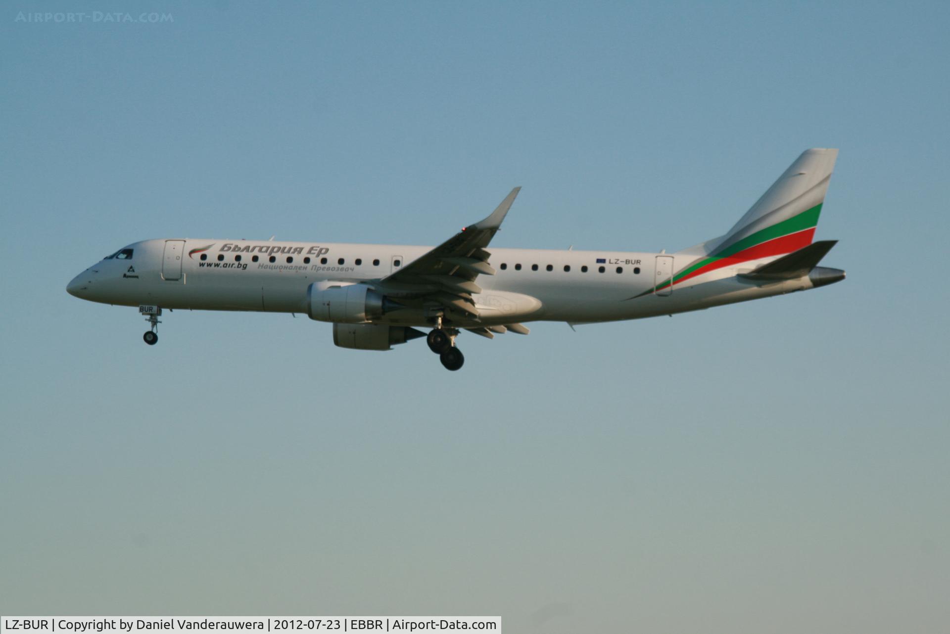 LZ-BUR, 2012 Embraer 190AR (ERJ-190-100IGW) C/N 19000551, Flight FB405 is descending to RWY 25L
