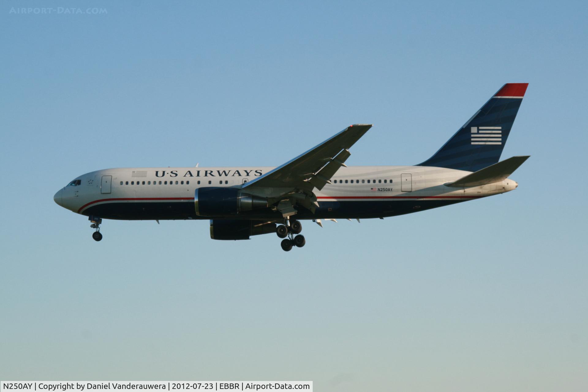 N250AY, 1988 Boeing 767-201 C/N 23902, Flight US750 is descending to RWY 25L