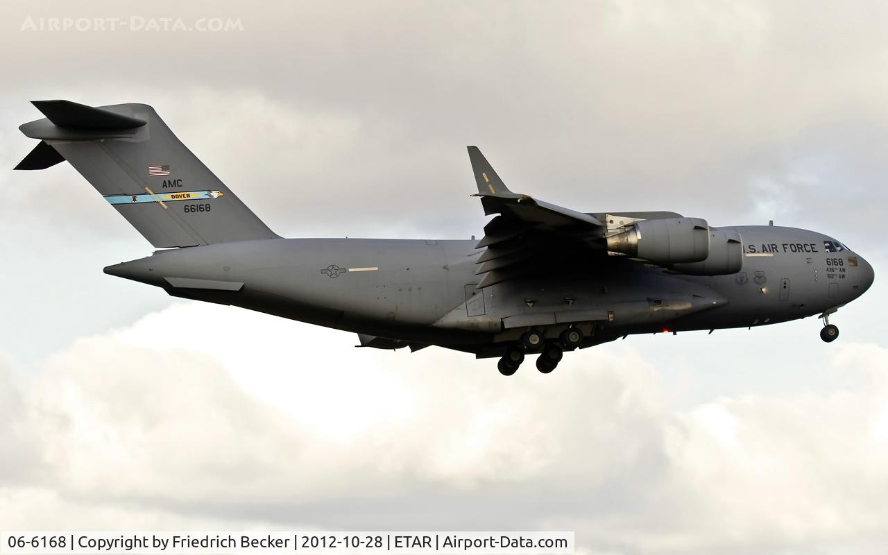06-6168, 2006 Boeing C-17A Globemaster III C/N F-178/P-168, on final RW08