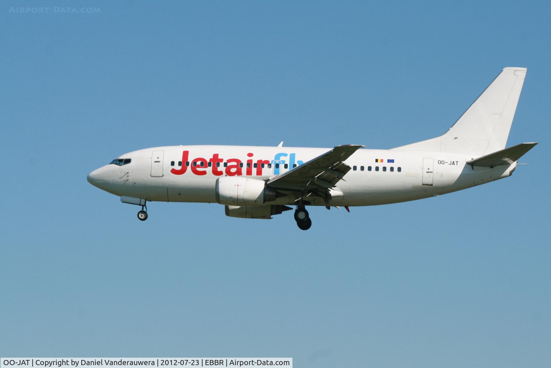 OO-JAT, 1990 Boeing 737-5K5 C/N 24927, Arrival of flight JAF1728 to RWY 25L