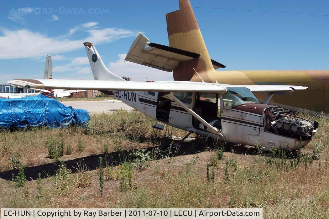 EC-HUN, 1977 Cessna T207A C/N 20700367, Cessna T.207A Turbo Skywagon [207-00367] Cuatro Vientos~EC 10/07/2011