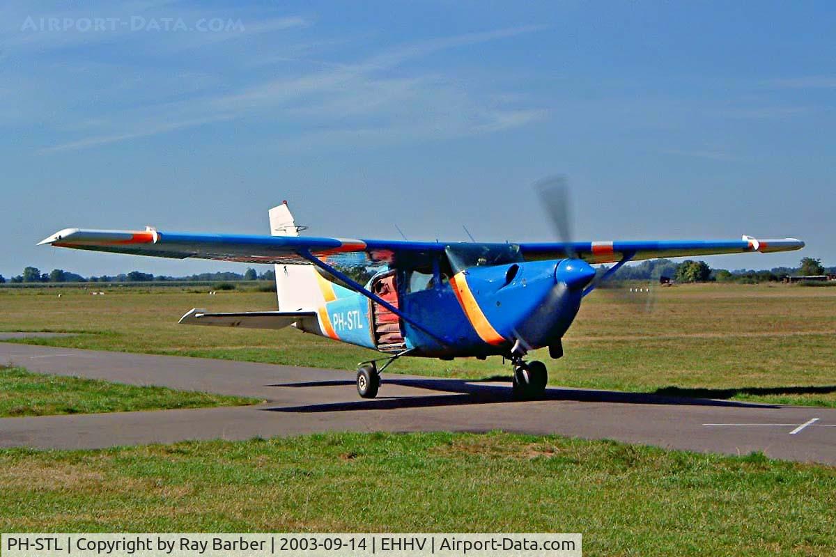 PH-STL, 1978 Cessna U206G Stationair C/N U206-04266, Cessna U.206G Stationair 6 [U206-04266] Hilversum~PH 14/09/2003