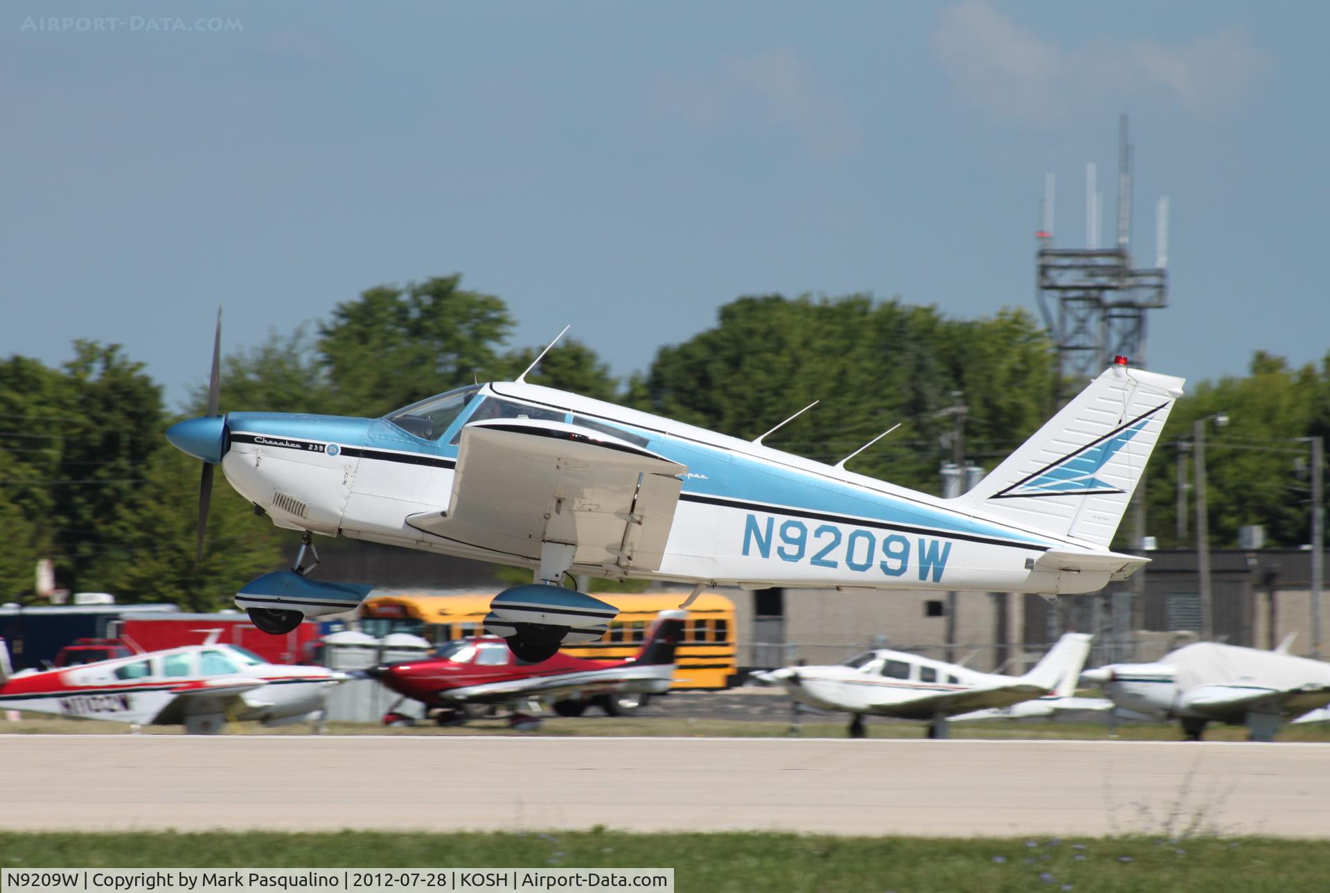 N9209W, 1967 Piper PA-28-235 Cherokee C/N 28-10873, Piper PA-28-235