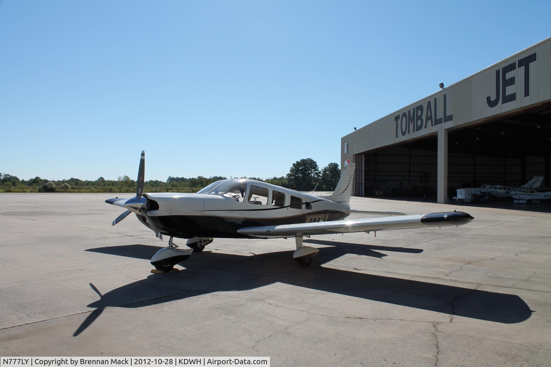 N777LY, 1974 Piper PA-32-300 Cherokee Six C/N 32-7440079, Turn at KDWH