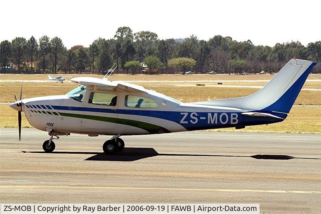ZS-MOB, Cessna T210M Turbo Centurion C/N 21062004, Cessna T.210M Centurion [210-62004] Wonderboom~ZS 19/09/2006