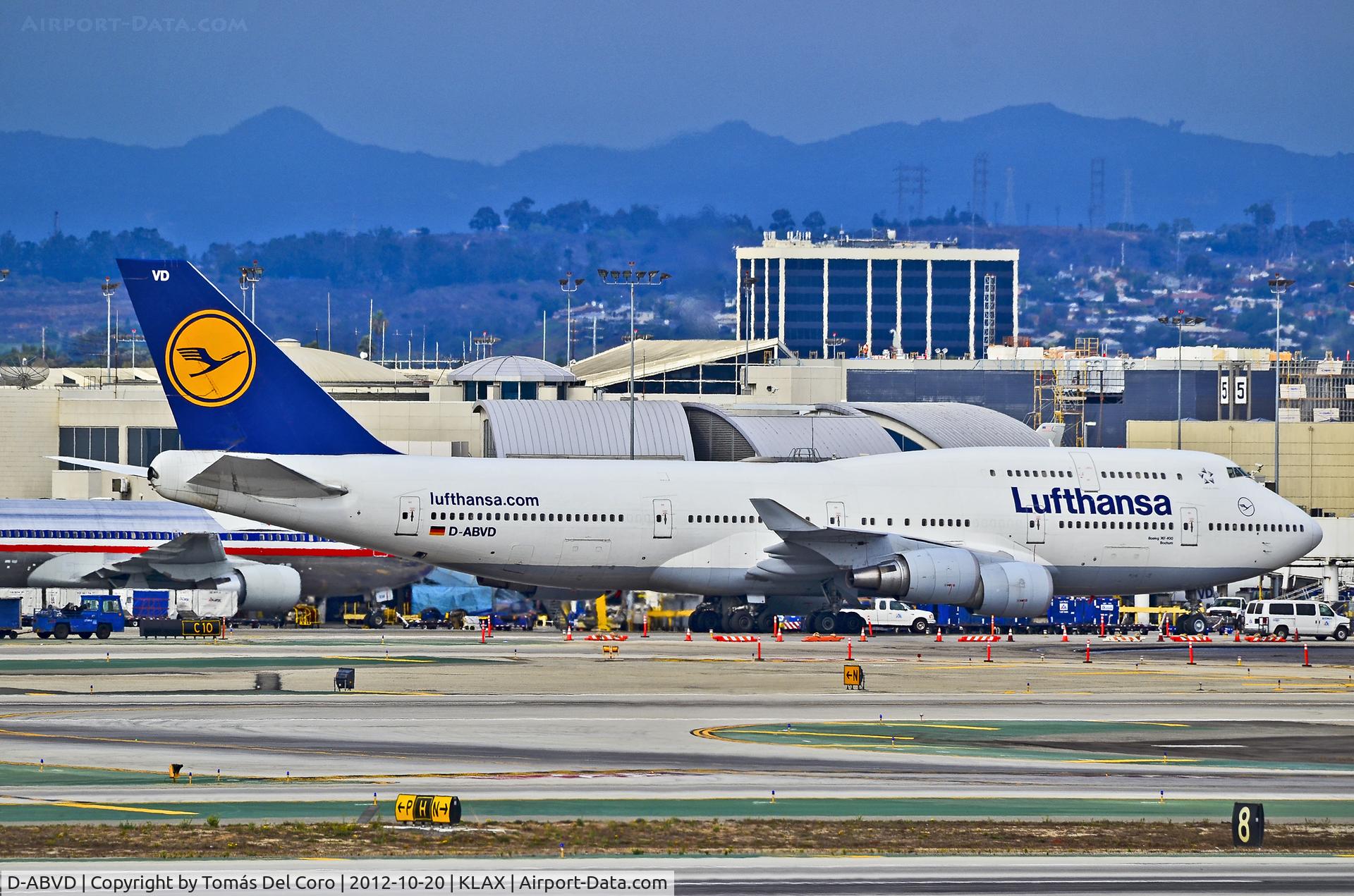 D-ABVD, 1990 Boeing 747-430 C/N 24740, D-ABVD Lufthansa Boeing 747-430 (cn 24740/786)

Los Angeles - International (LAX / KLAX)
USA - California, October 20, 2012
TDelCoro