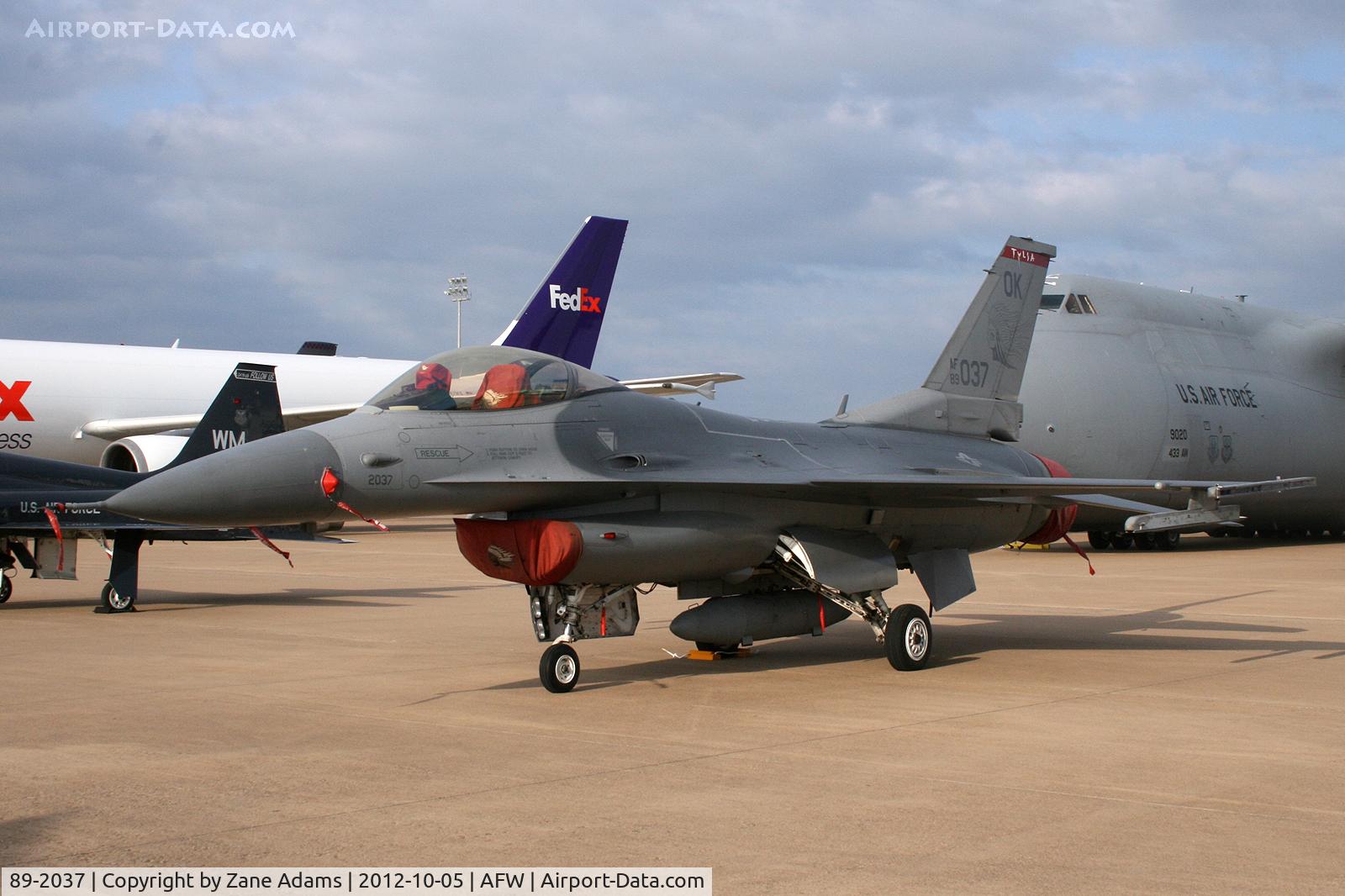 89-2037, 1989 General Dynamics F-16CG Fighting Falcon C/N 1C-190, At the 2012 Alliance Airshow - Fort Worth, TX
