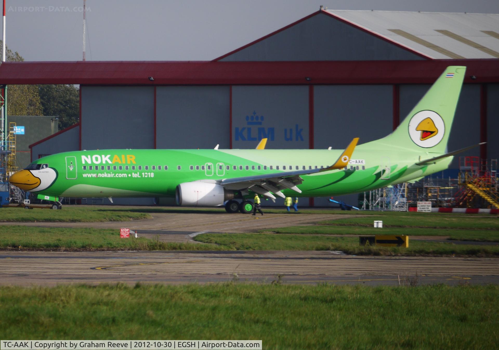 TC-AAK, 2007 Boeing 737-8FH C/N 35094/2195, Fresh out of the paint shop.