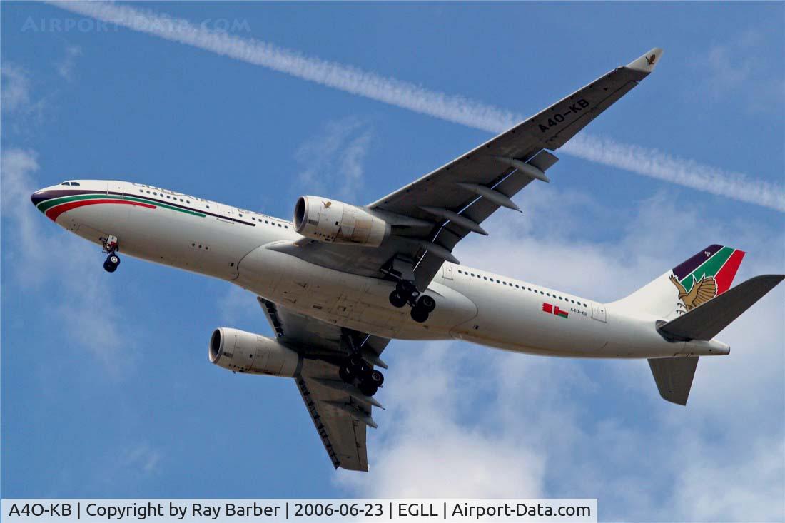 A4O-KB, 1999 Airbus A330-243 C/N 281, Airbus A330-243 [281] (Gulf Air) Home~G 23/06/2006