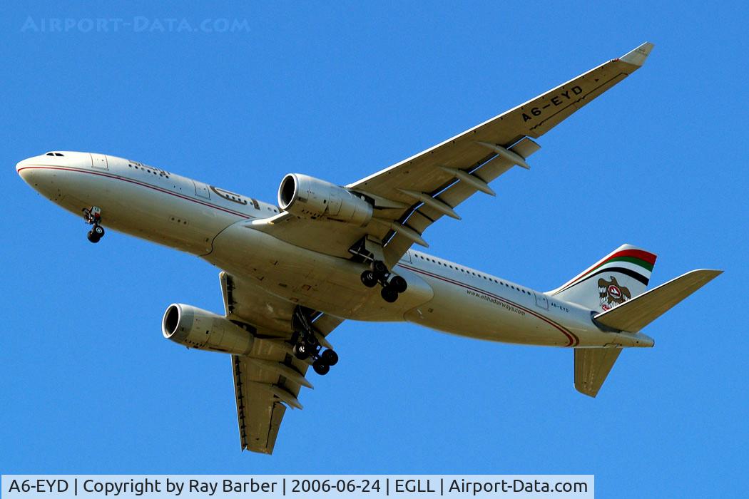 A6-EYD, 2005 Airbus A330-243 C/N 658, Airbus A330-243 [658] (Etihad Airways) Home~G 24/06/2006