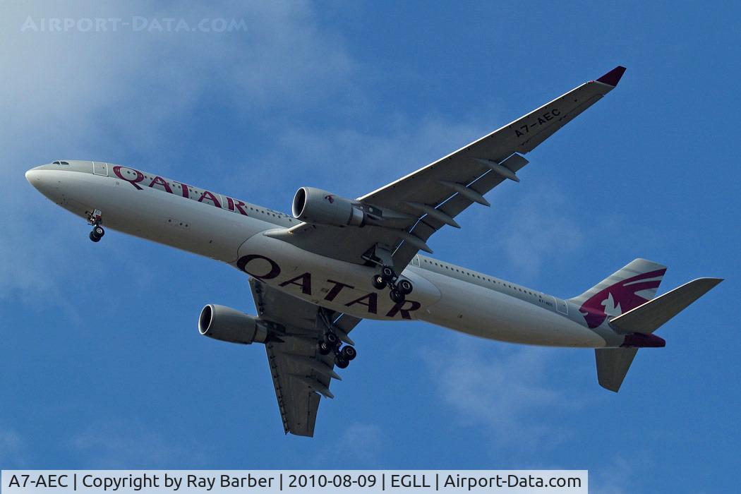 A7-AEC, 2005 Airbus A330-302 C/N 659, Airbus A330-302 [659] (Qatar Airways) Heathrow~G 09/08/2010